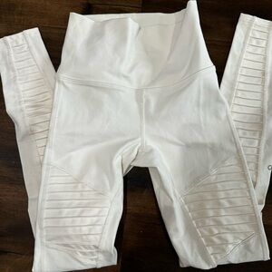 Alo Leggings